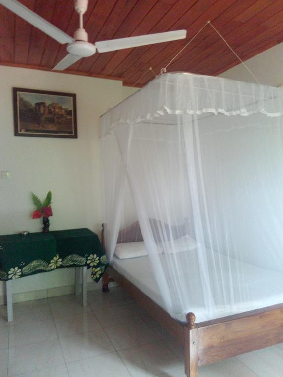 Rest Point Hotel Unawatuna Exterior foto